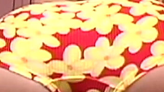 Leila Swan Exercises Naked & Fingers Pink