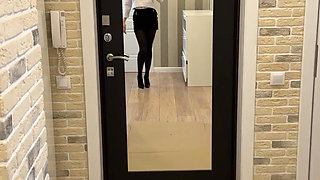 Giantess Crushing in Pantyhose and High Heels