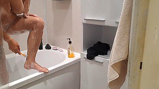 Looking for My Teen Step Sister and Jacking Off