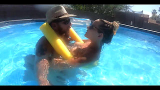 Pregnant Pool Sex Young MILF! Putting on a Show for the Neighbors