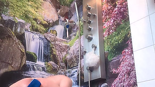 Smash me XXL Buttplug under shower