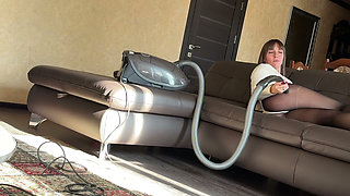 Vacuum Fetish: Sexy Legs, Black Pantyhose & Suction