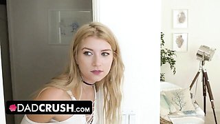 Arya Fae & Jill Kassidy Shared Cock In A Nasty 3way