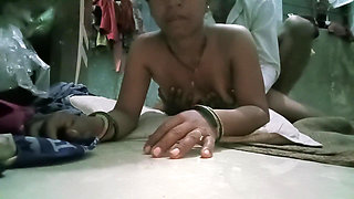 Desi Hot Videos Indian Bhabhi Husband and Wife