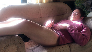 A Quick Masturbating Session in the Afternoon