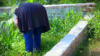 Egypt Farmer Girl From Vegetable Field to Room & Fucked by Stranger Guy - Arab Muslim BBW Hot Girl Fucked