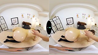 Japanese Beauty Enjoys Sensual VR Massage Session