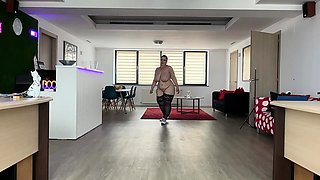 Amateur Blonde With BIG BOOBS Hot Free Cam Show