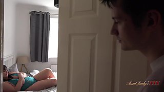 Perverted mommy emotional xxx story