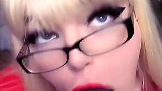 Stepmommy Has Quickie BJ with Stepon's Bully