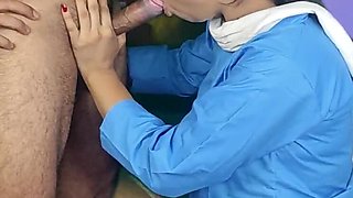 Desi Bhabhi First Time School Girl Fucking Boyfriend in House MMS XXX Video