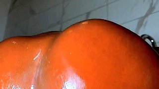 Ebony pussy squirting so fucking hard on the big dildo like that