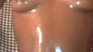 Hot Petite Teen Blackgurl234 Teases the Camera with Her Twerk Dance
