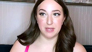 Big boob brunette masturbates on webcam