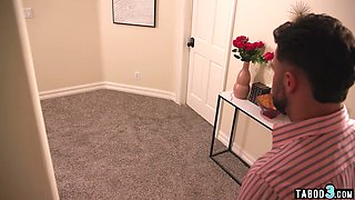 MILF and hubby double penetrating a teen