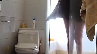 peeking at stepmother's sexy ass