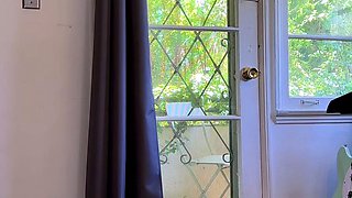 Webcam fun mature brunette with toys cum on cam