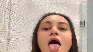 Cum with Me in Snapchat Shower