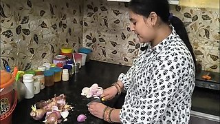 Puja Bhabhi Episode 2: BBW Desi Milf Gives Blowjob & Doggy Style Fucking in Homegrown Sex Video