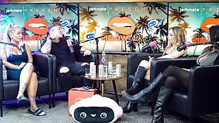 Naughty Anna Claire Clouds and Hayley Davies's babe movie