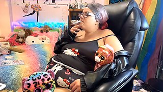 Loyalfans, smoking fetish, big saggy tits
