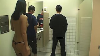 Vintage Brunette Mouth Meat Blowjob Brings Cumshot Thrills