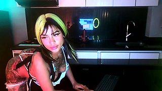 Amateur Big Boobs jerks Big Dick