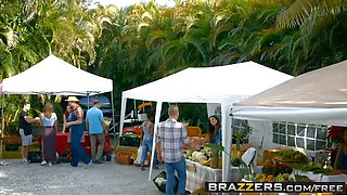 Brazzers - real wifey stories - the farmers wife scene starr