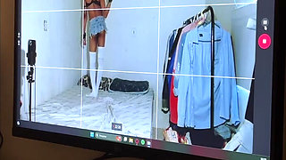 Sex Siren with Cumshot