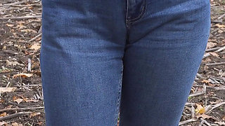 MILF Teasing Her Big Cameltoe in Blue Jeans Outdoors
