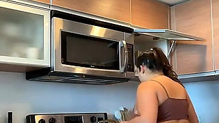Live Stream with Dani Valentina