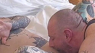 Sandy Candie Recieves Oral Pleasure From Chris Coxx