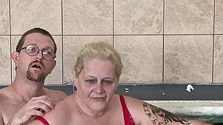 BBW Princess Sucking His Cock Underwater with Her Naughty Stepfather