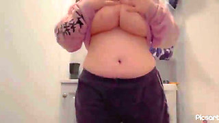 Strip Tease and Relaxing Bath