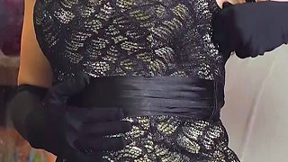 Vampy big tits brunette Tindra Frost rips open black