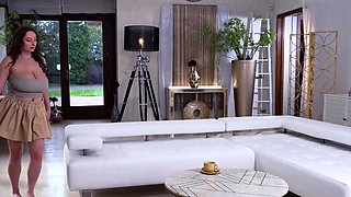 Amber Blooms Huge Tits Gets Gobbled Up Before Fucking