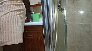 After a Queen Bath, so My Husband Wouldn't Suspect That My Stepbrother Had Sex with Me