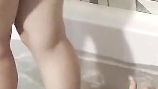 Mistress Drowns Slave in the Bathtub