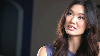 Lucy Mochi Gets Banged On Bed After An Interview Onlyfans