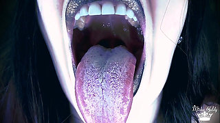 Cruel Banshee Will Eat You and Resurrect You Again and Again After You Cum in Her Mouth