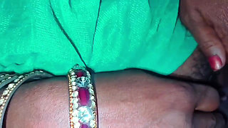 Beautiful indian desi village housewife ki new romantic chudai viral video.hot bhabhi ki rasili chut me chudai xhmaster xxx sexy video hindi