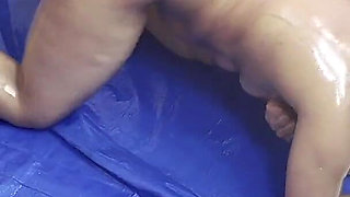 Ghetto Fights 23 Feiye Vs Triza Naked Oil Catfight