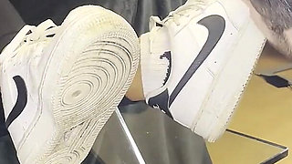 Dirty White Sneaker Worship - Valeria Night (part 1)