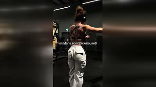 Naughty Teen's Pussy Slip During Instagram Live Dance
