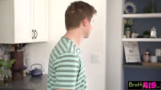 Stepbrothers Little Dicky - S19:e2