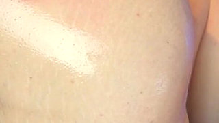 PAWG Gets Her Pussy Really Good Fucked by a Sex Machine
