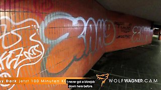 Thrilled Sidney Dark - amateur scene - Wolf Wagner Com