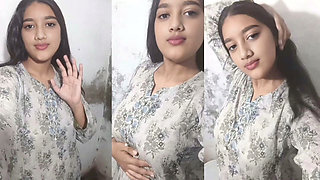 Sexy Bhabi Getting Hot Fingering in Pussy Masterbating and Pressing Boobs