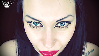 My red kisses make you cum on my face in clip! But this will never happen in real life sissy boy!