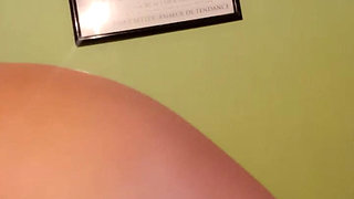 Hot single enjoys it all